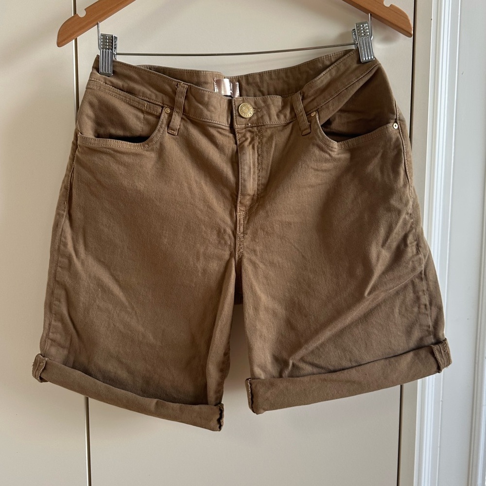 Kut From The Kloth Catherine Boyfriend Shorts tan Size 12, 10” inseam (unrolled)